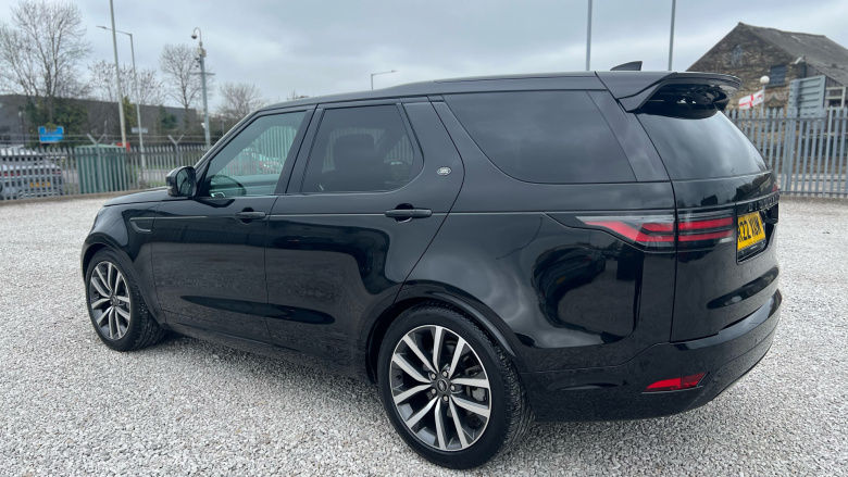 Land Rover Discovery 3.0 D300 R-Dynamic SE 5dr Auto Diesel Station Wagon